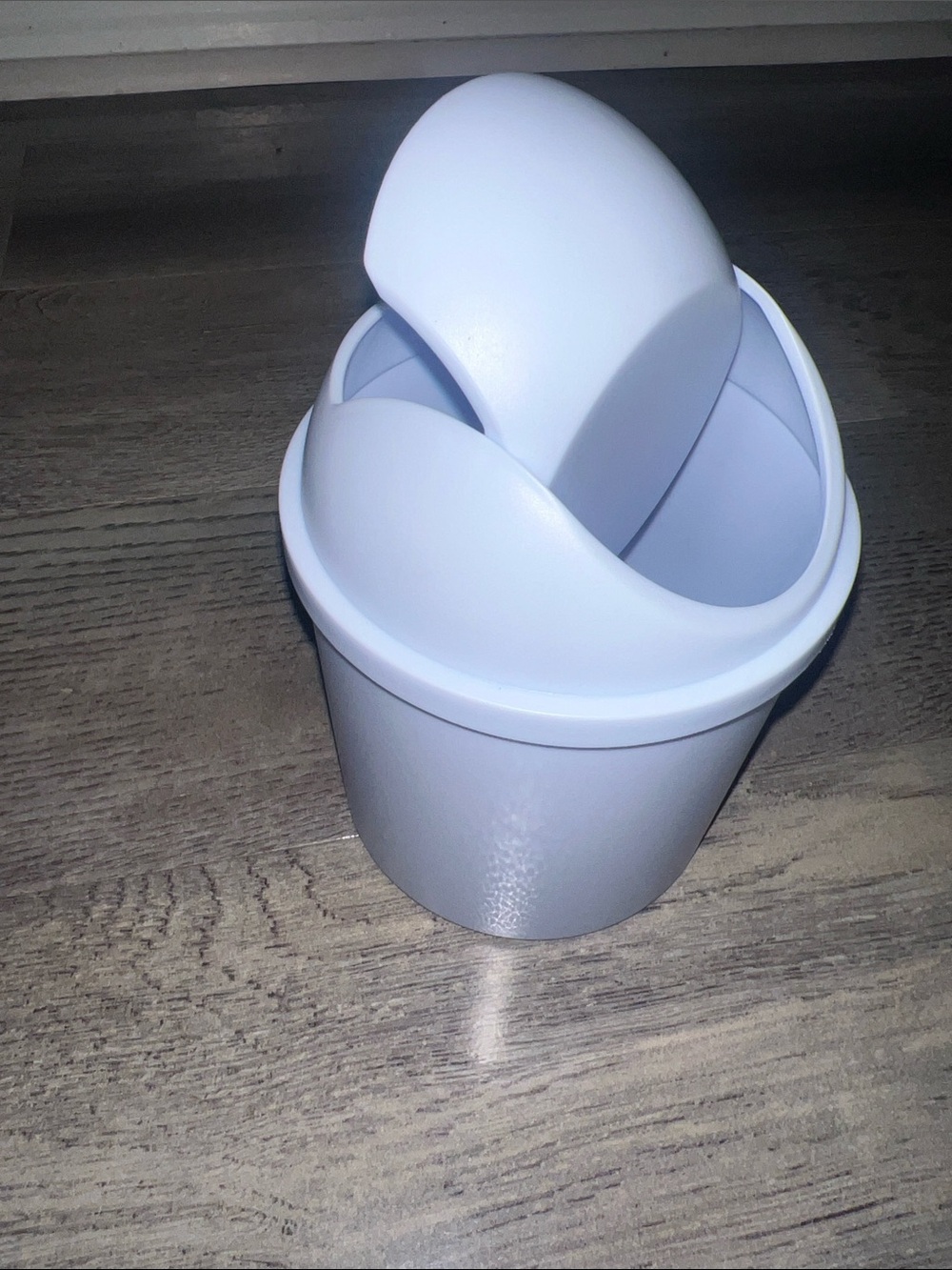 Small White Swing-Top Desktop Trash Can